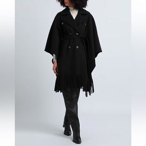 SILVIAN HEACH Cape